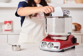 Baker using Ankarsrum mixer