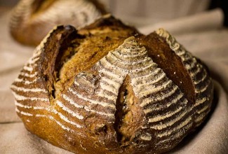 sourdough-rye-with-walnuts